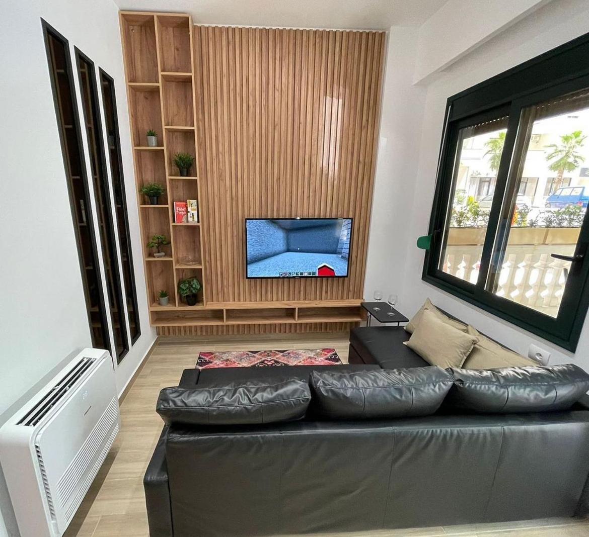 Sea View Lungomare Apartment Vlore